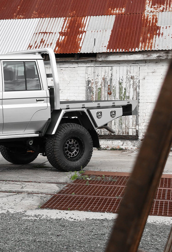 Silver Dual Cab 79 Series | Norweld Elite Tray - Mick Tighe 4x4 & Outdoor