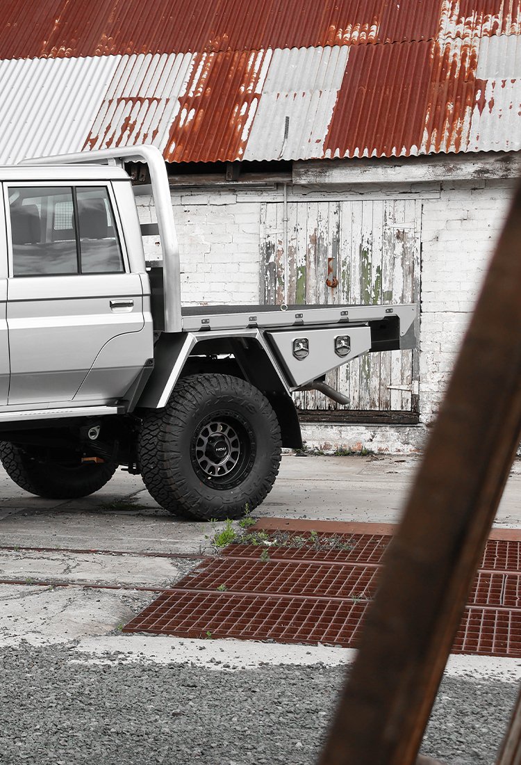 Silver Dual Cab 79 Series | Norweld Elite Tray - Mick Tighe 4x4 & Outdoor