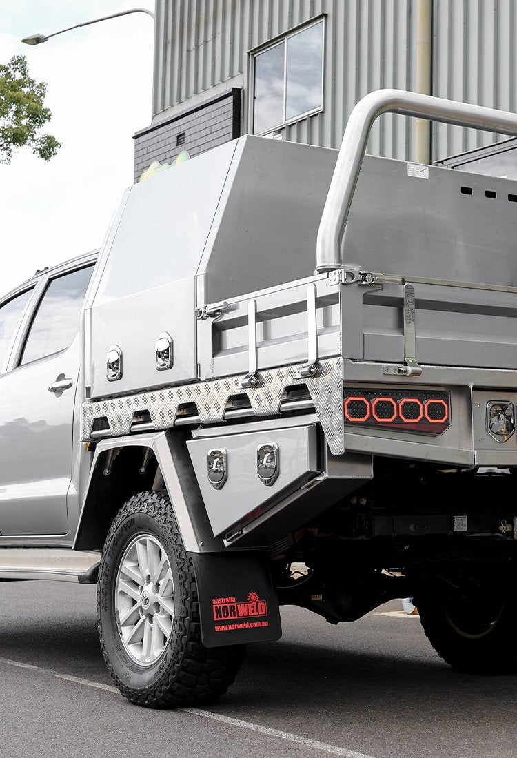 Silver Dual Cab Hilux | Norweld Deluxe Tray / Dog Pod Canopy - Mick Tighe 4x4 & Outdoor