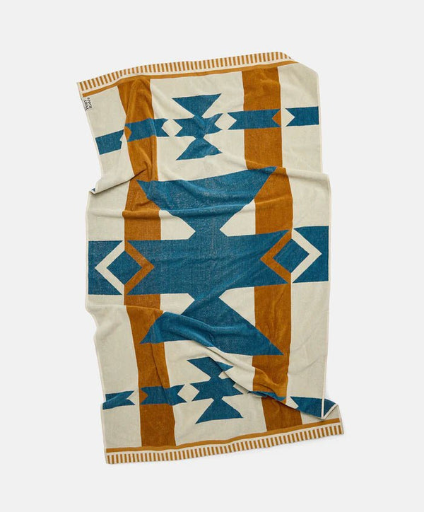 Canyon River Large Towel | Natural / Blue - Mick Tighe 4x4 & Outdoor - Pony Rider - BT38001R - Canyon River Large Towel | Natural / Blue