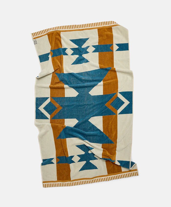 Canyon River Large Towel | Natural / Blue - Mick Tighe 4x4 & Outdoor - Pony Rider - BT38001R - Canyon River Large Towel | Natural / Blue