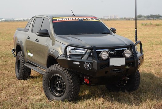 Commercial Deluxe Bull Bar to Toyota Hilux (Narrow Body) 8-2020+ - Mick Tighe 4x4 & Outdoor-Ironman 4x4-BBCD076-NB--Commercial Deluxe Bull Bar to Toyota Hilux (Narrow Body) 8-2020+